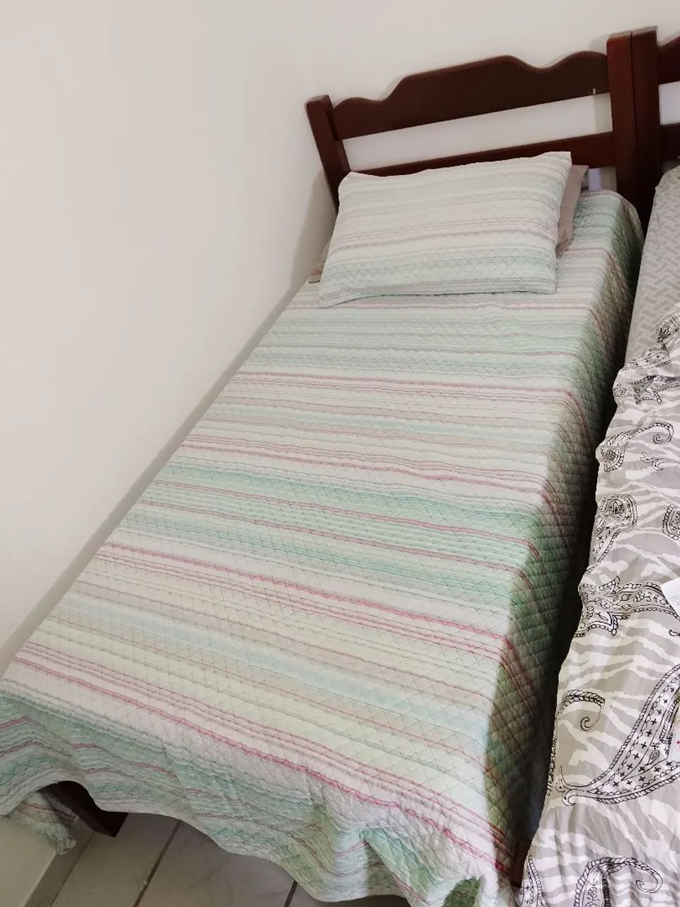 Cama solteiro madeira
