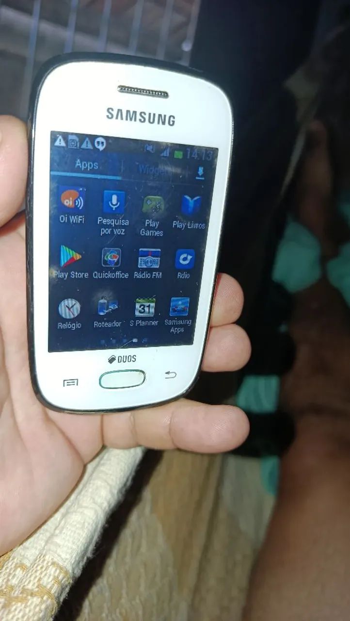 Celular Samsung modelo antigo 
