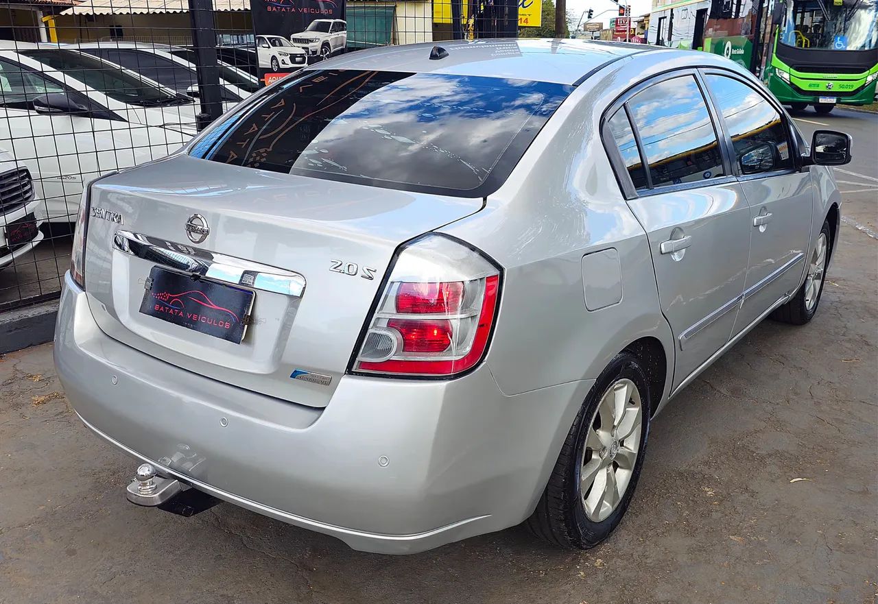 Nissan Sentra 2011
