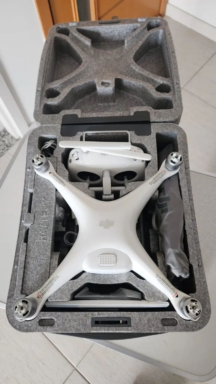 Drone Dji Phantom 4 Pro+ V2 4k Sensor 1 Pol 2 Baterias Tela - Foto 5