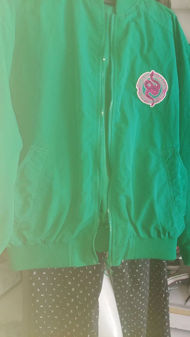 Jaqueta estilo corta vento 