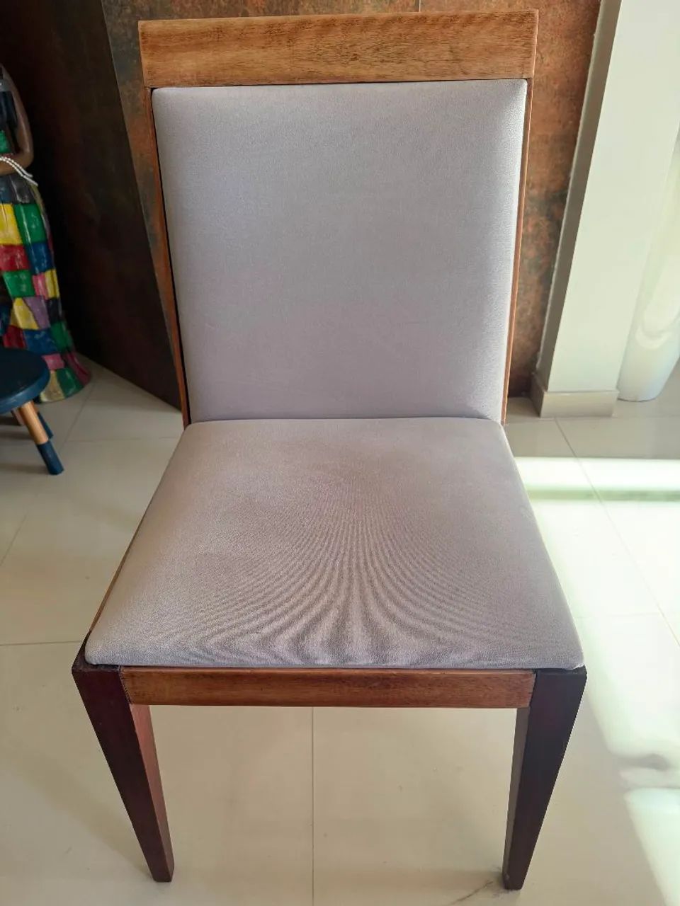 Vendo! Sofá três lugares,tem 2,5 - Foto 4