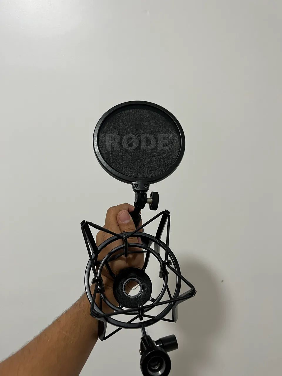 Microfone Condensador Rode NT1-A + Interface Focusrite Scarlett 4i4 - Foto 2