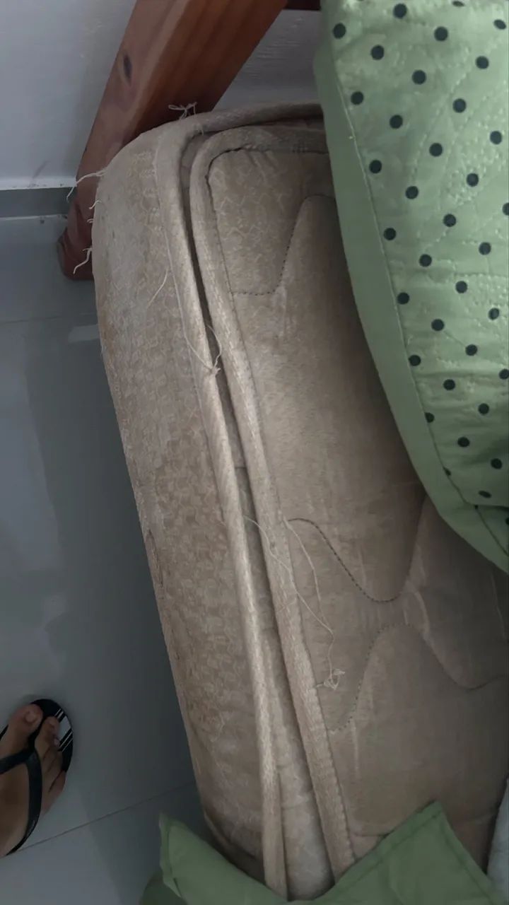Cama solteiro usada 