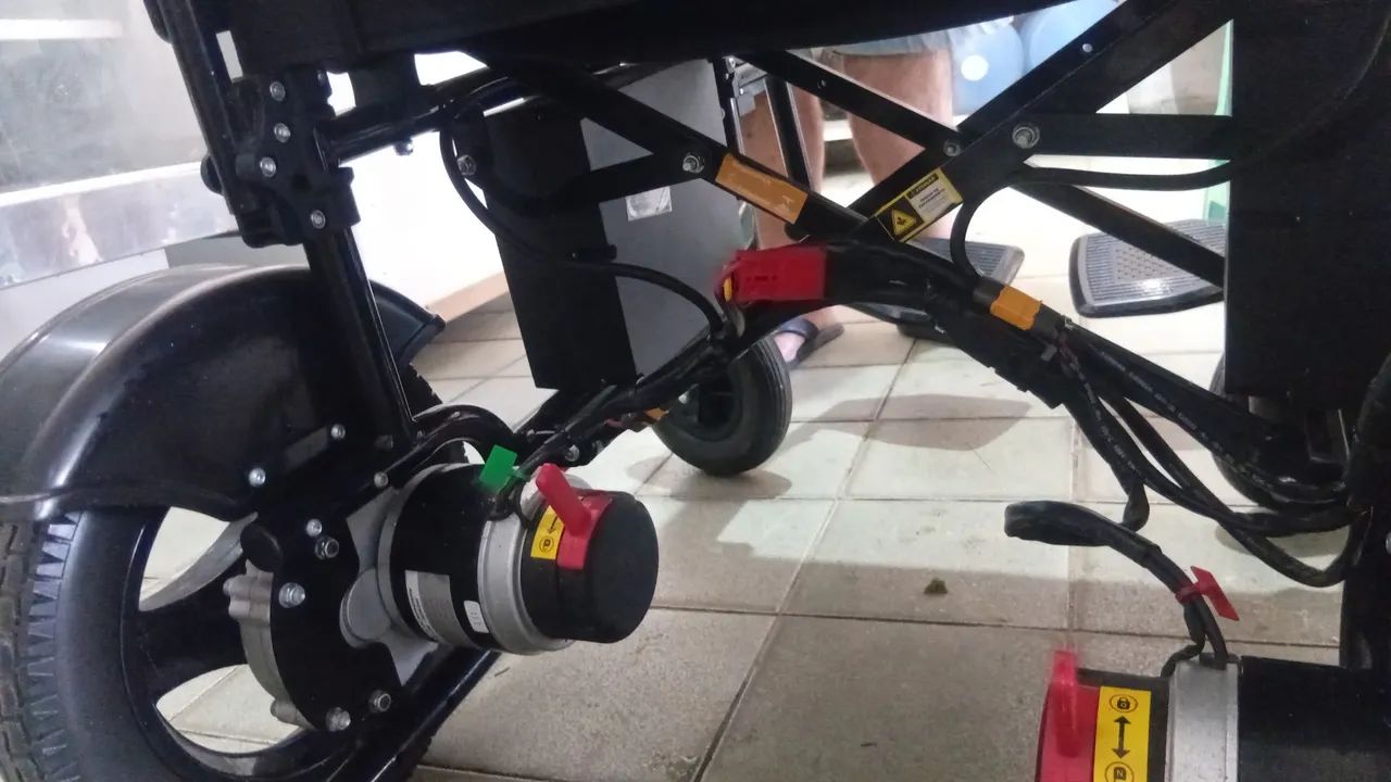 cadeira de rodas elétrica  - Foto 2