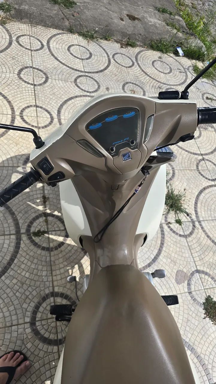 VENDO BIZ 2018 BEM CONSERVADA - Foto 2