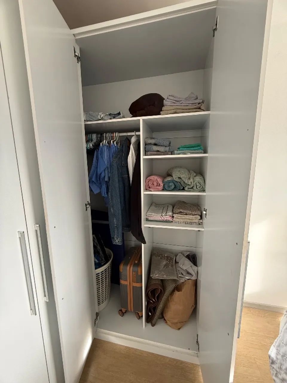Armário/Guarda Roupa de Canto - Foto 2