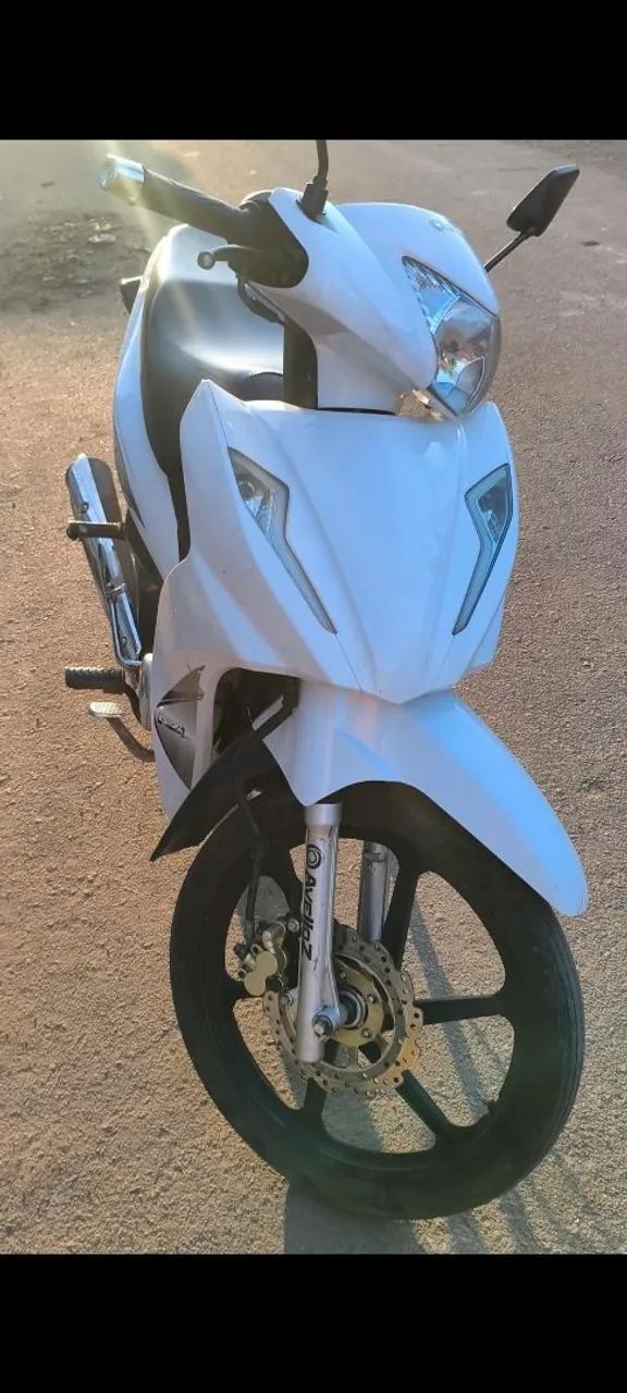 Moto avelloz 