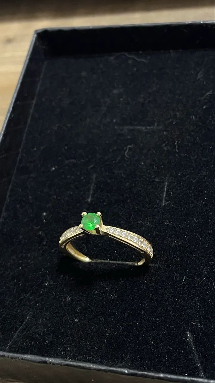 Anel em ouro 18k