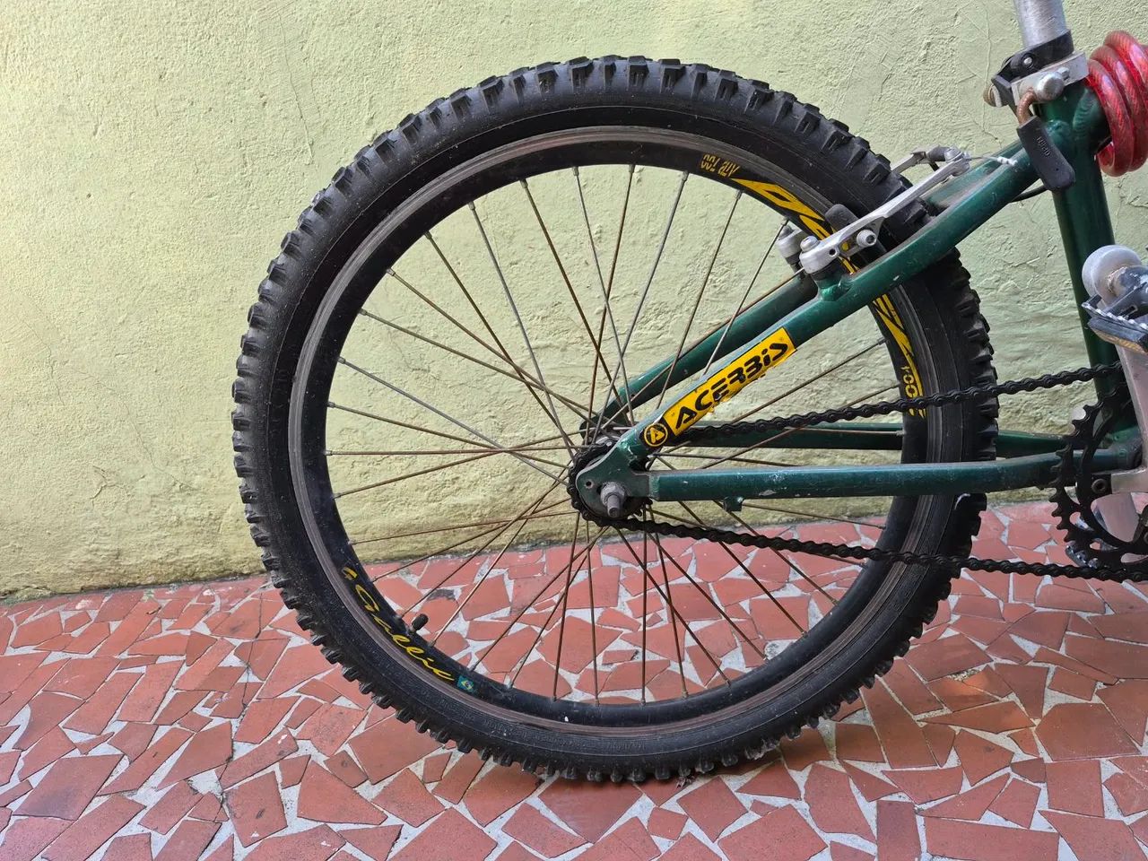 Bicicleta semi nova - Foto 2