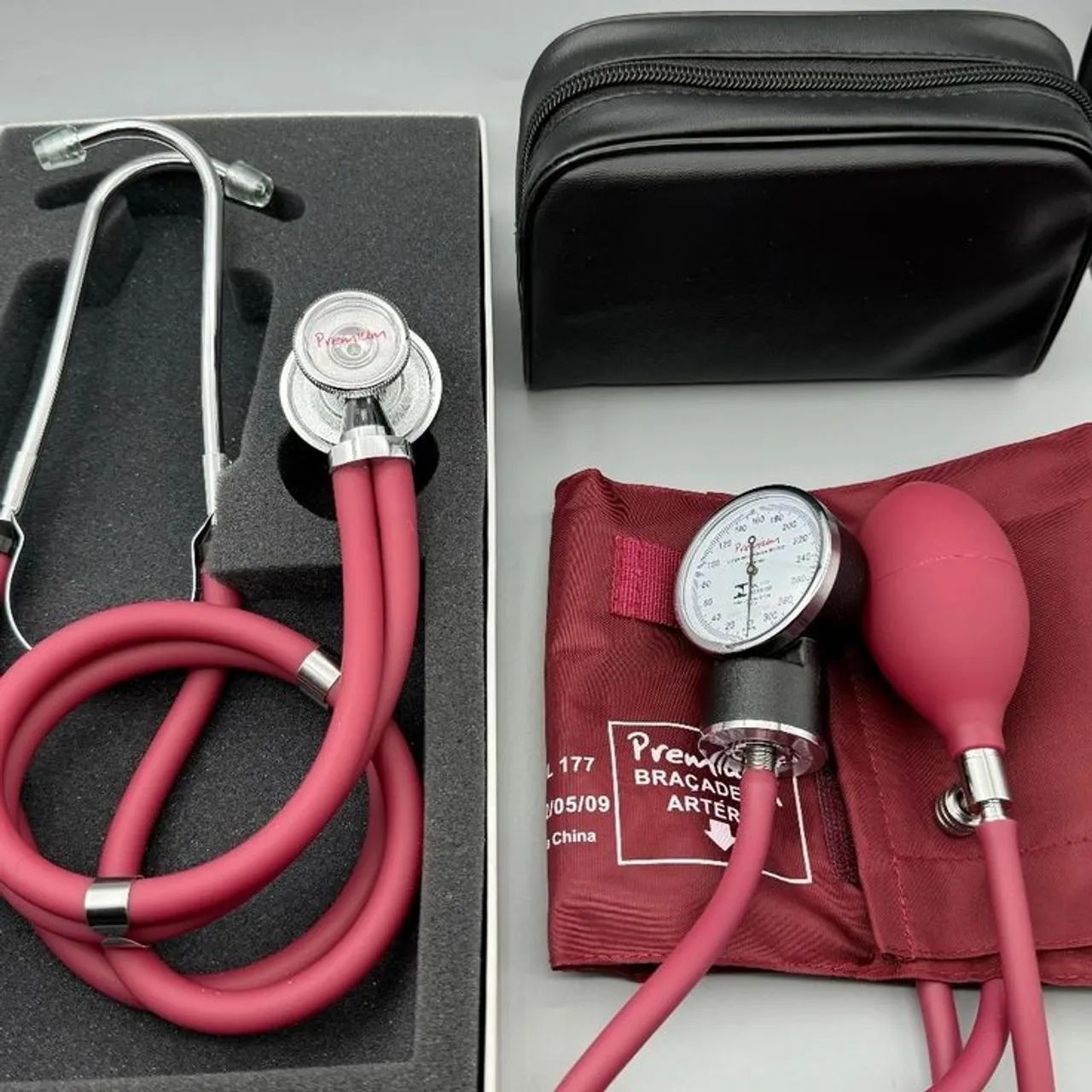 Kit esfigmomanômetro + Estetoscópio 