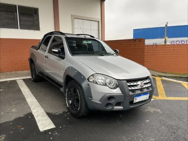 Fiat Strada Adventure1.8/ 1.8 Locker Flex CD 2010 - Foto 3