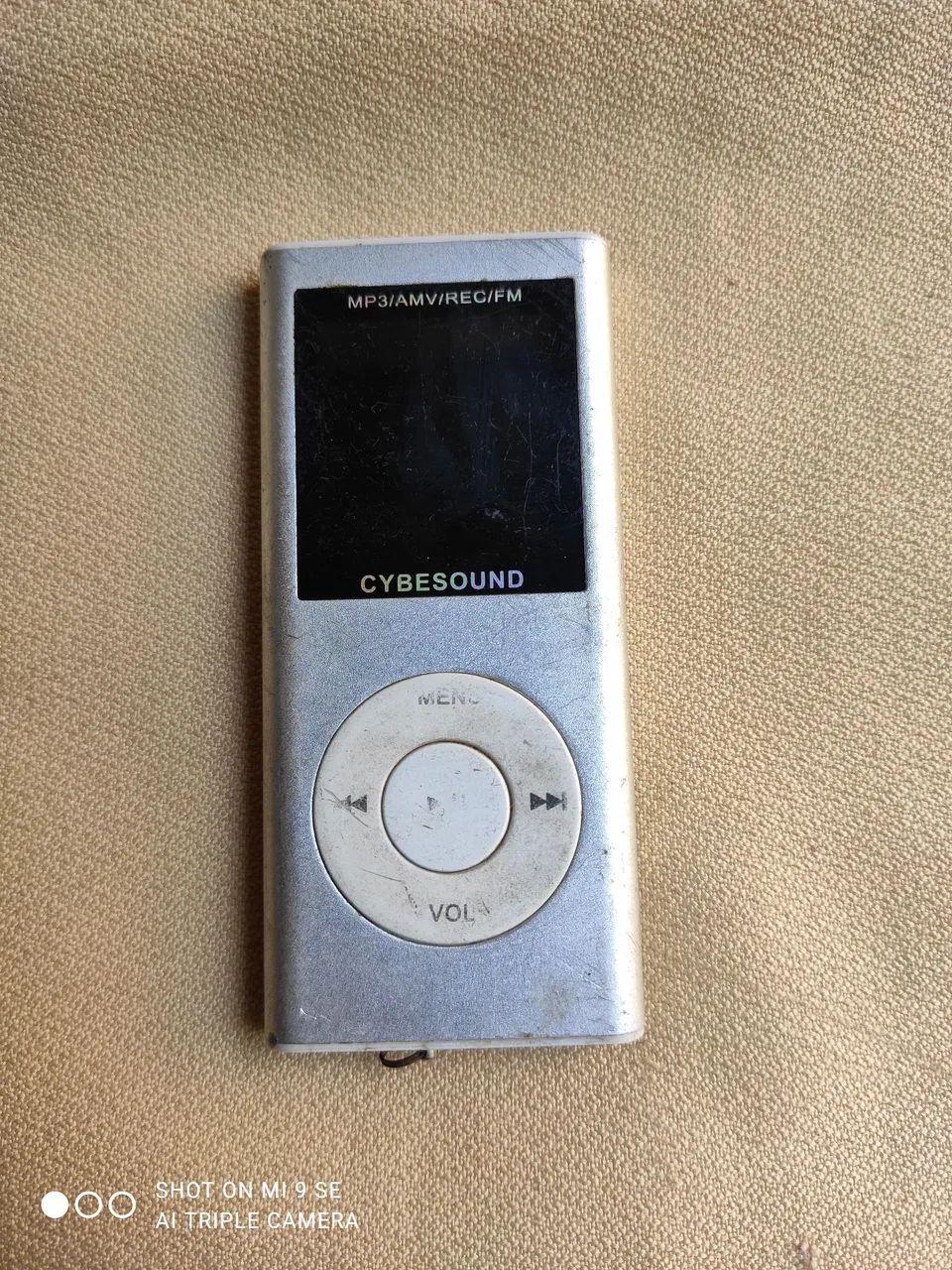 MP3 lê anúncio 