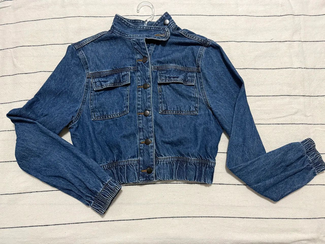 Jaqueta Jeans usada - TAM P - 40,00