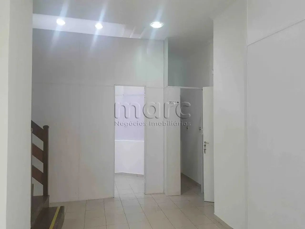 Loja totalmente reformada na República com 431m², salão grande mais sobre loja, com banhei - Foto 4