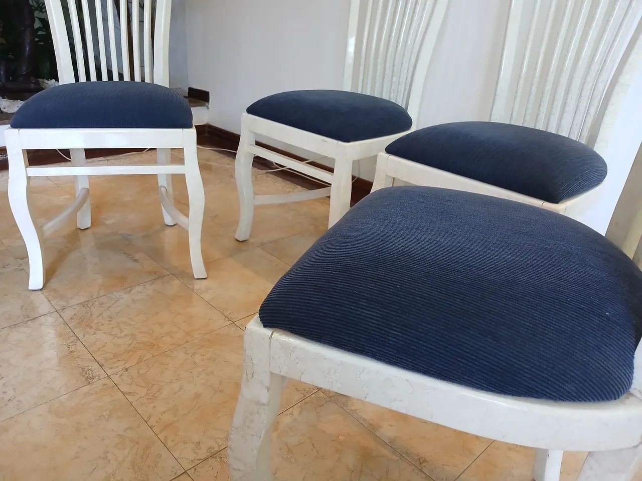 4 Cadeiras de Jantar - Fortes e Elegantes - Foto 5