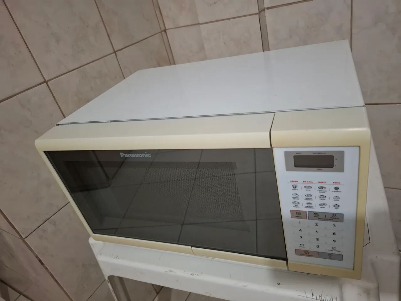 Micro-ondas 25 litros  impecável  - Foto 3