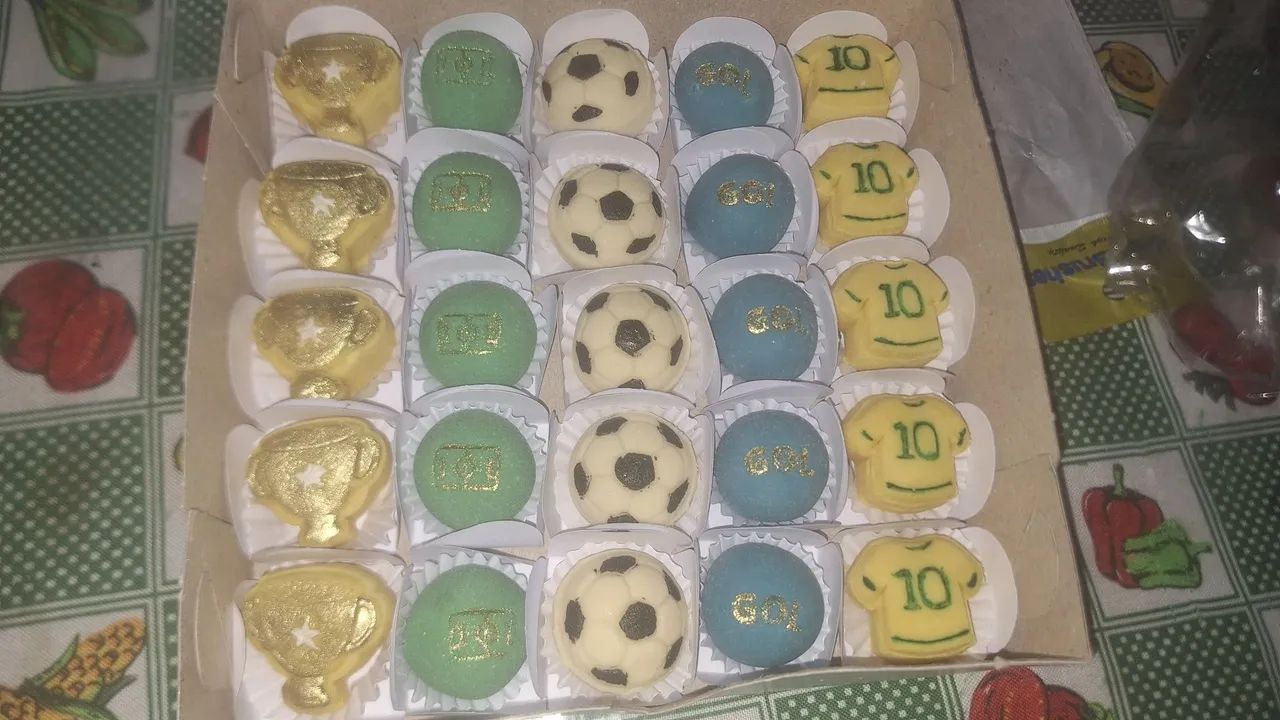 Brigadeiros personalizados  - Foto 2