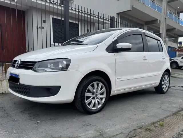 Volkswagen Fox 1.0 MI Total Flex 8V 5P 2013