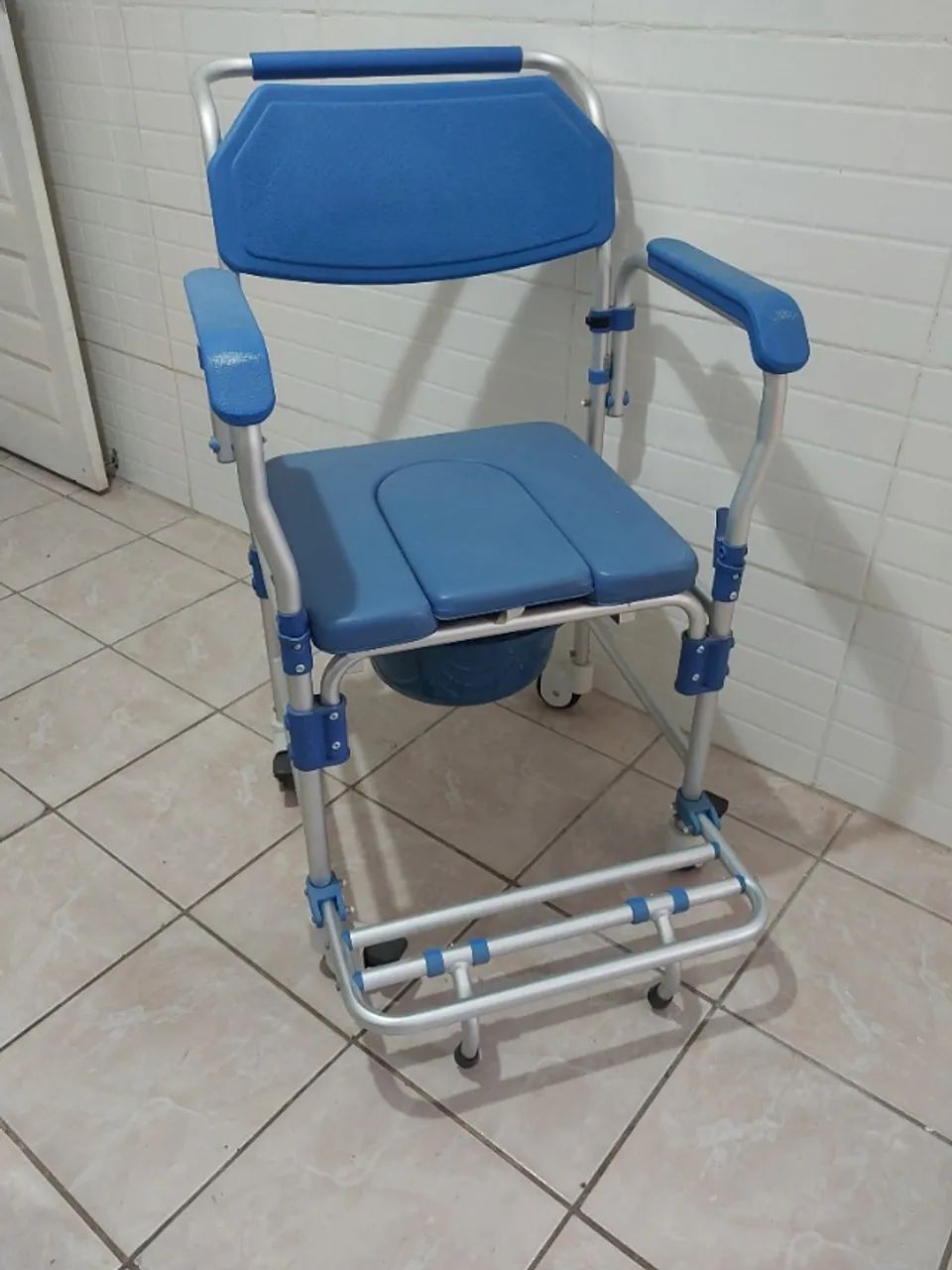 Cadeira de banho Dellamed - Foto 3