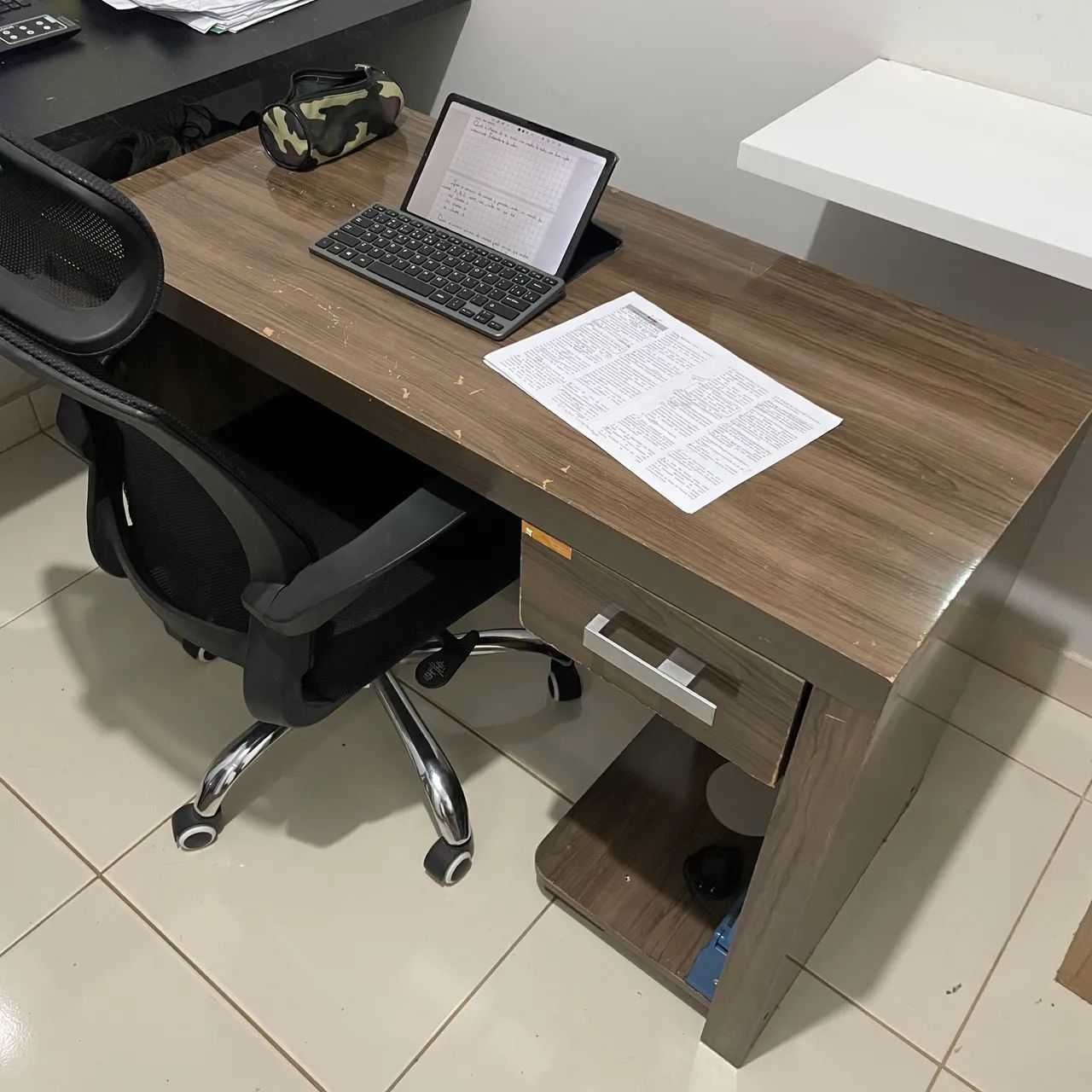 Escrivaninha em MDF - Foto 2