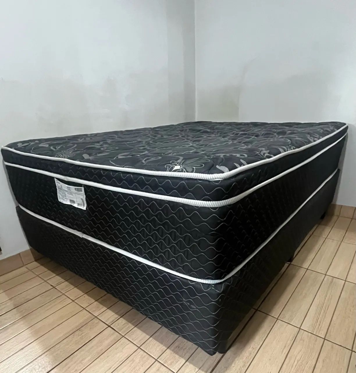 Cama box casal Pérola Negra GAZIN