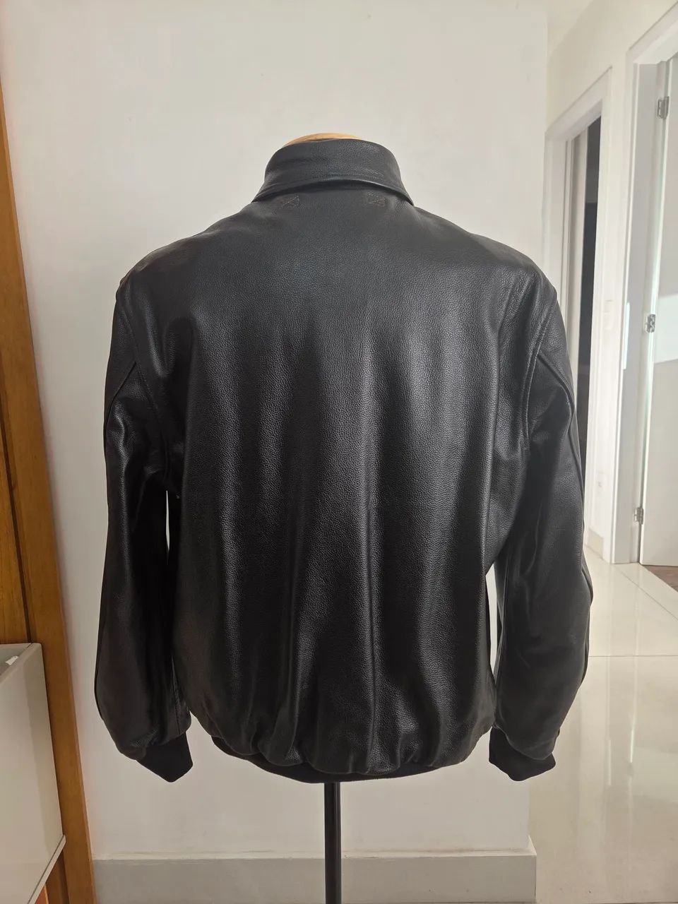 Jaqueta de couro legítimo estilo A-2  - Foto 4