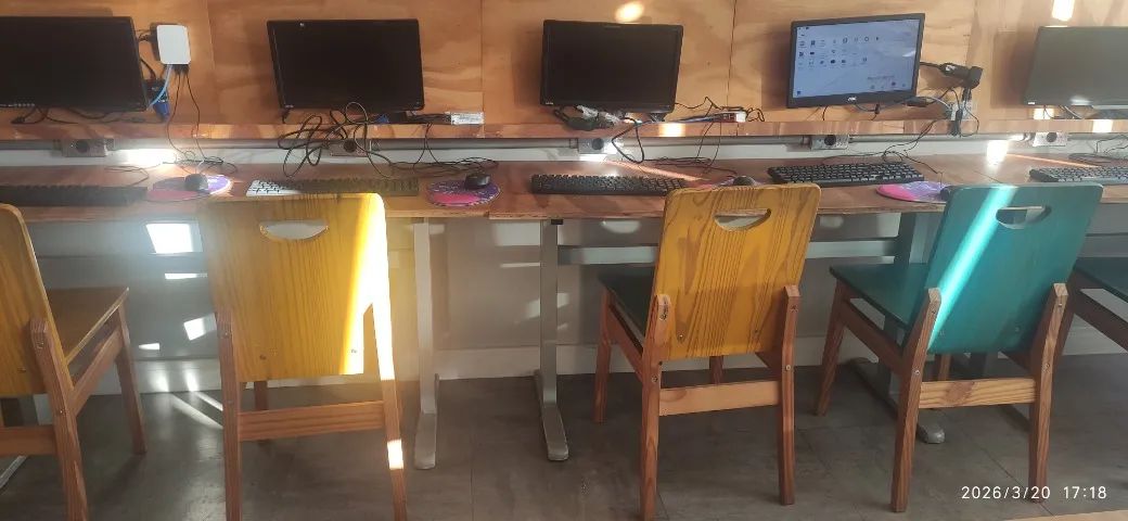 OPORTUNIDADE: Laboratório de Informática Completo (32 Estações de Estudo)404871447724707845