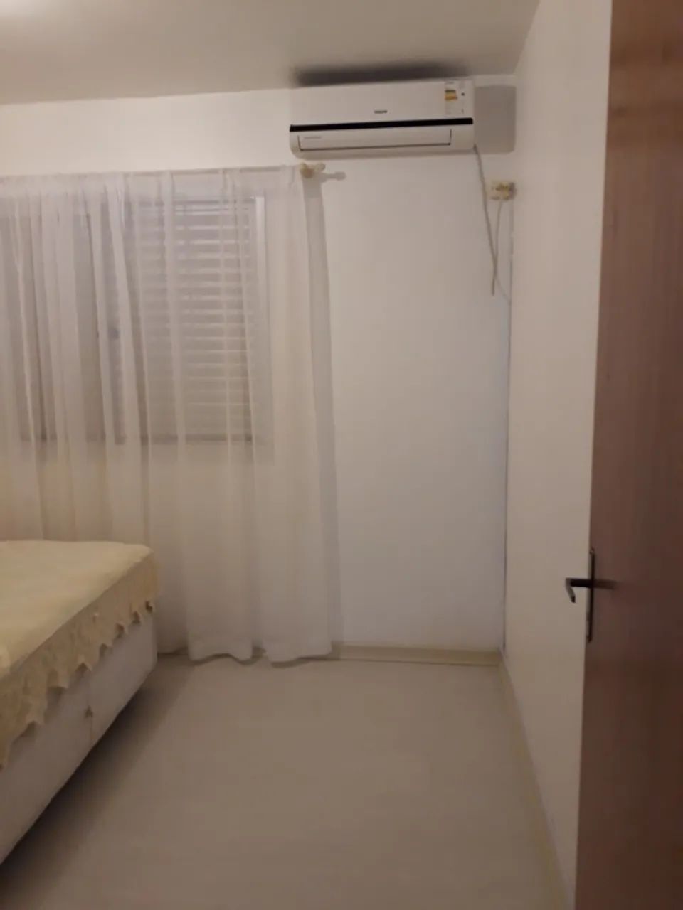 Apartamento central de 2 quartos mobiliado e outra dependência menor - Foto 3