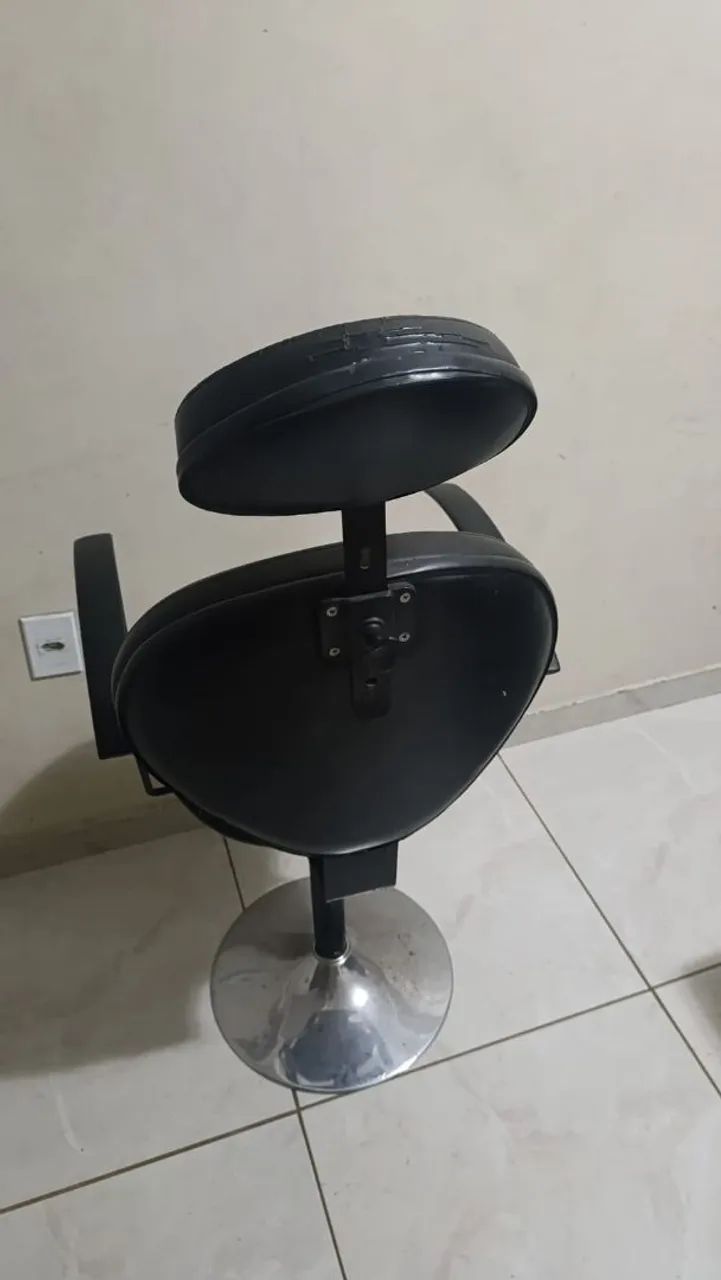 Cadeira de barbeiro - Foto 2