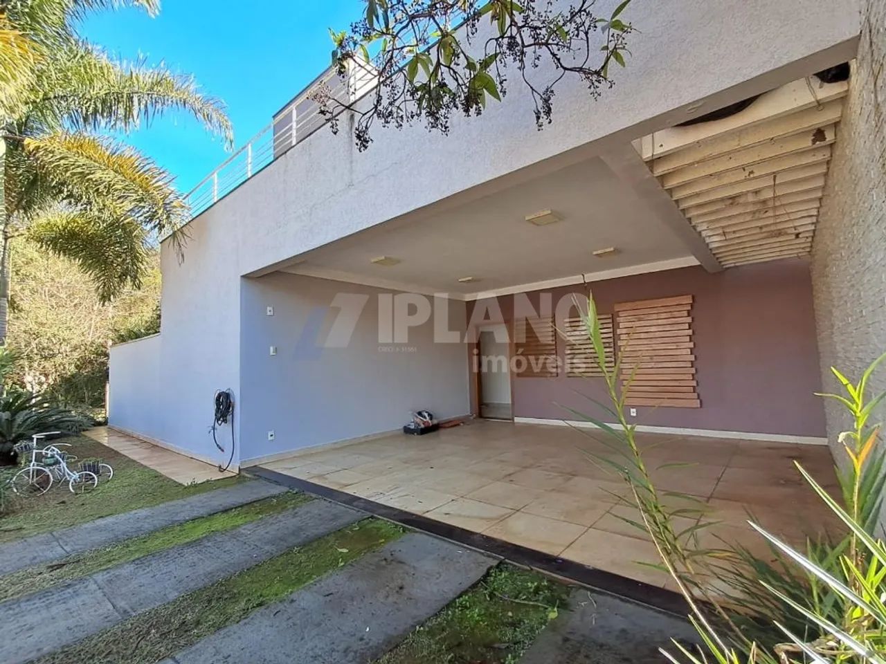 Sobrado 4 dorm. sendo 2 suítes - Parque Espraiado