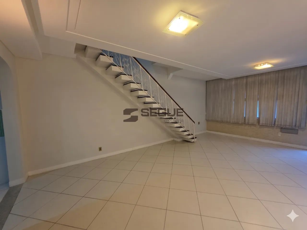 Casa à venda em Vitória, Centro, com 3 quartos, com 120 m² - Foto 2