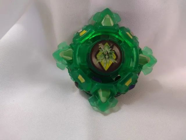pião beyblade verde  - Foto 3