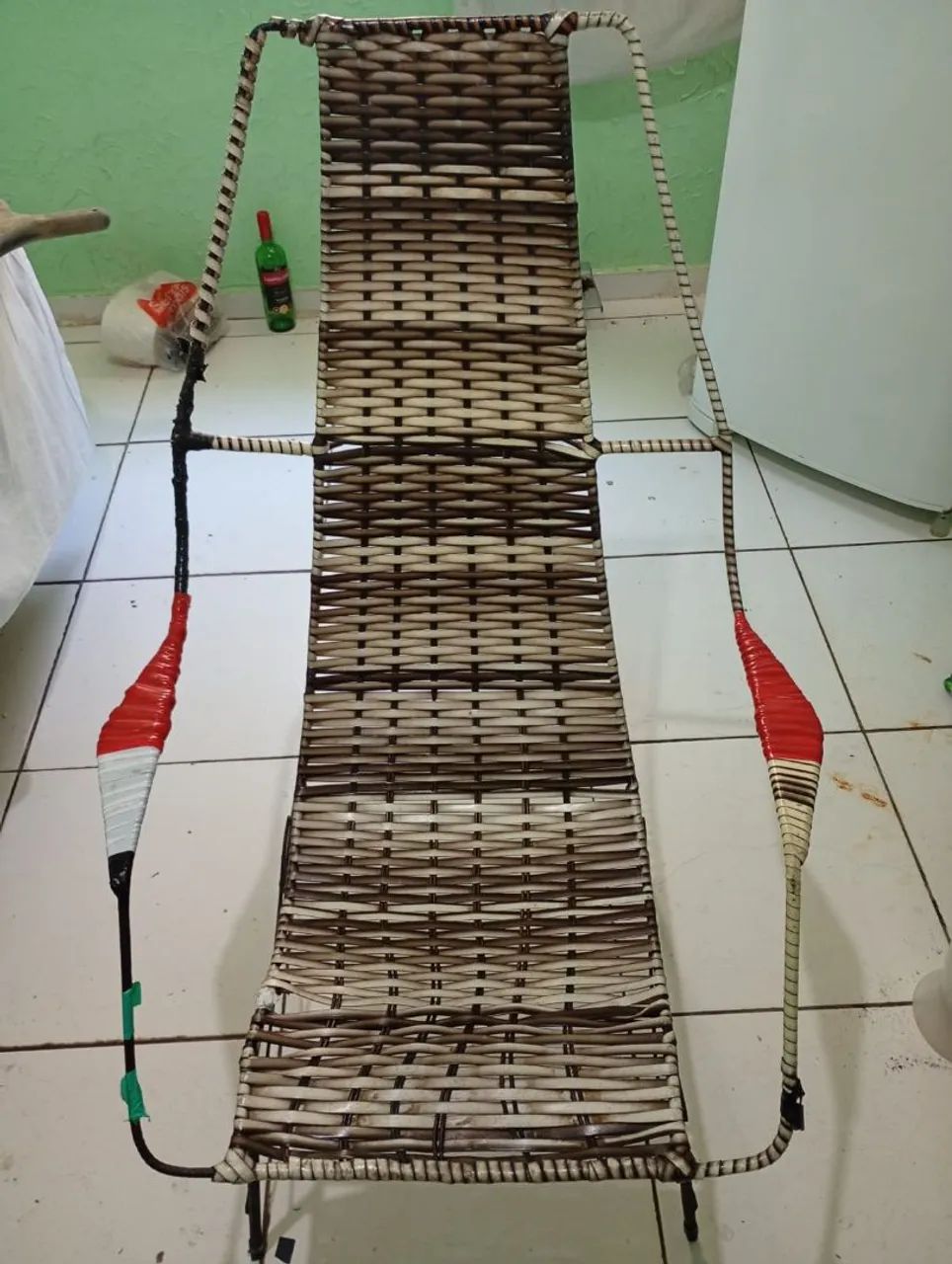 Cadeira de fio de ferro maciço  - Foto 2