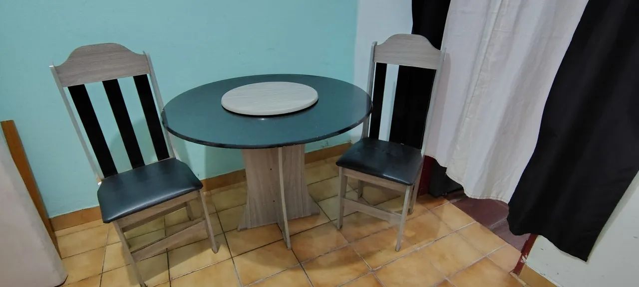 Mesa com 2 cadeiras  - Foto 3