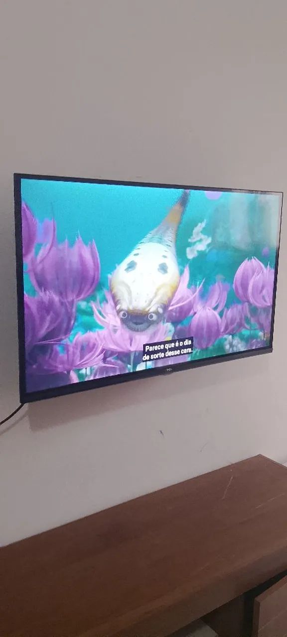 TV smart 32 polegadas TCL completa