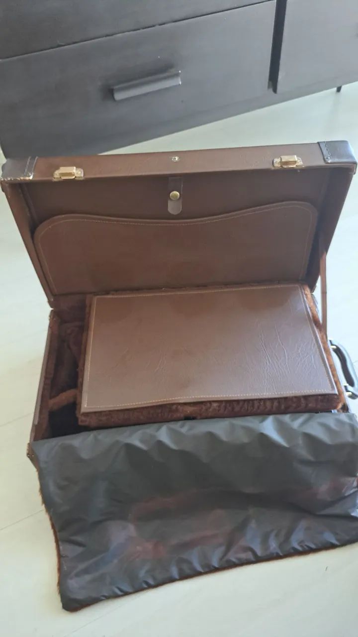 Case original da série Weril Regium  - Foto 2