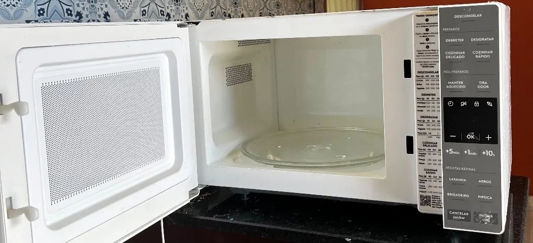 Micro-ondas Eletrolux 23l - Foto 2