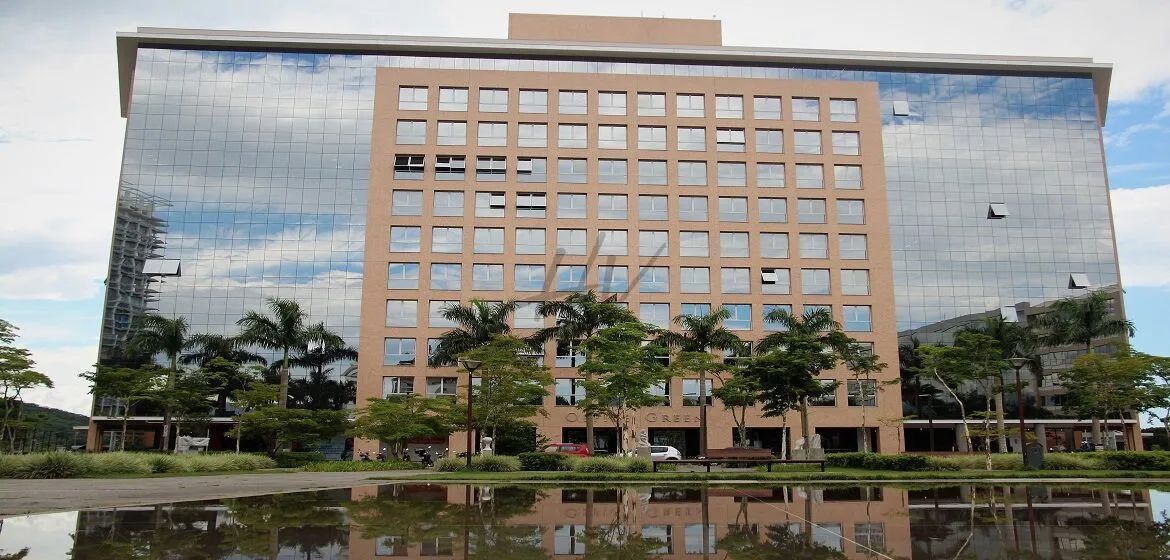 Sala Comercial com 38,76 m² à venda no bairro Pedra Branca, Palhoça/SC.