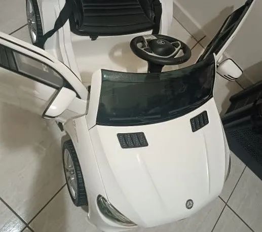 Vendo Carrinho infantil elétrico 