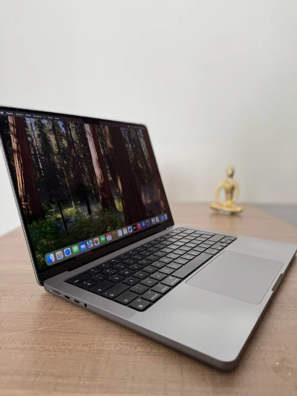 MacBook本体 MacBook Pro 14 M4 32GB 512GB 2024 Apple Análise do MacBook Pro 14 M4 - O modelo básico M4 com