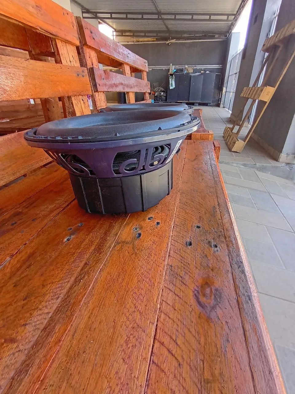 Vendo ou troco par de subwoofer dB drive de 10 polegadas  - Foto 5