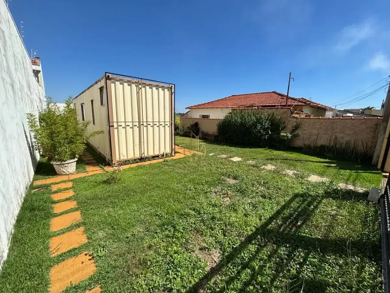 Terreno/Área à venda com 300,00m² no Jardim Centenário