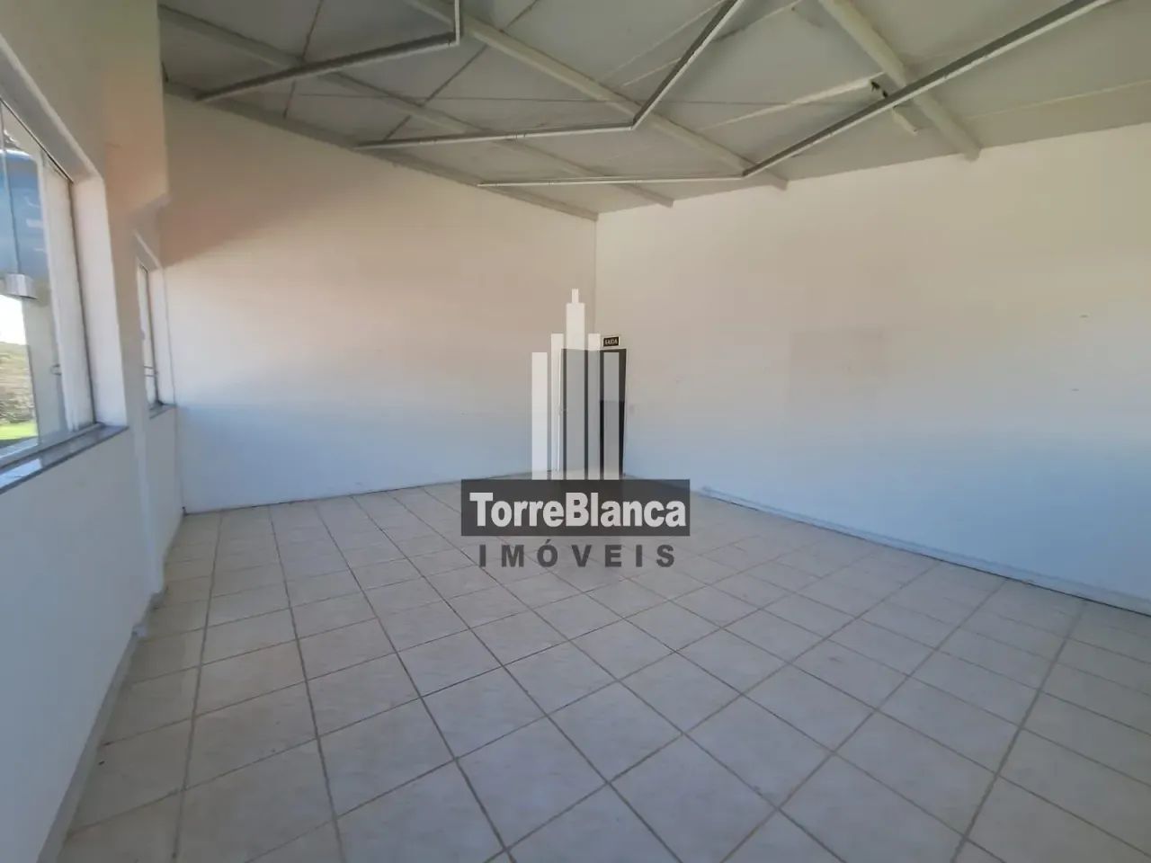 Galpão / Barracão para locação, 1100 m², 5 salas, 4 banheiros, Estacionamento com 20 vagas - Foto 9