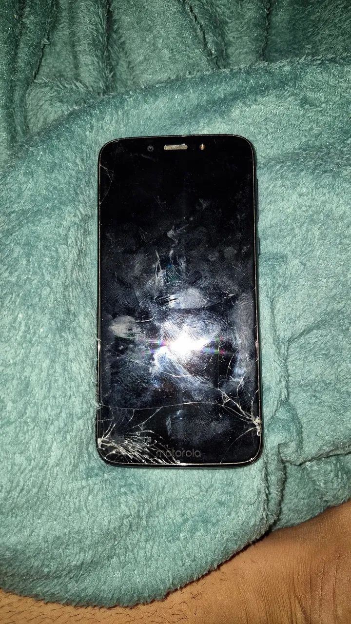 Vendo esse moto g7 play