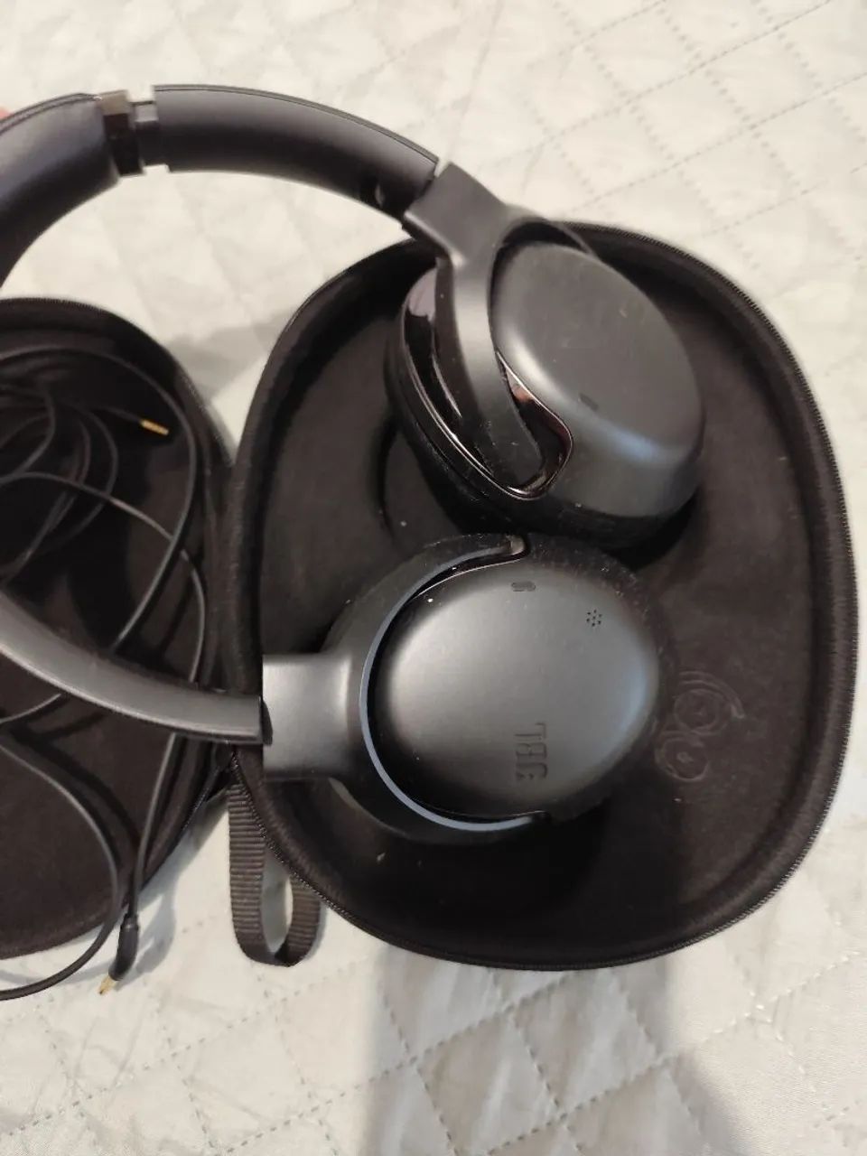 JBL TOUR ONE M2 シルバー JBL Tour One M2 - Fones de Ouvido - Jardim das Flores, São Paulo