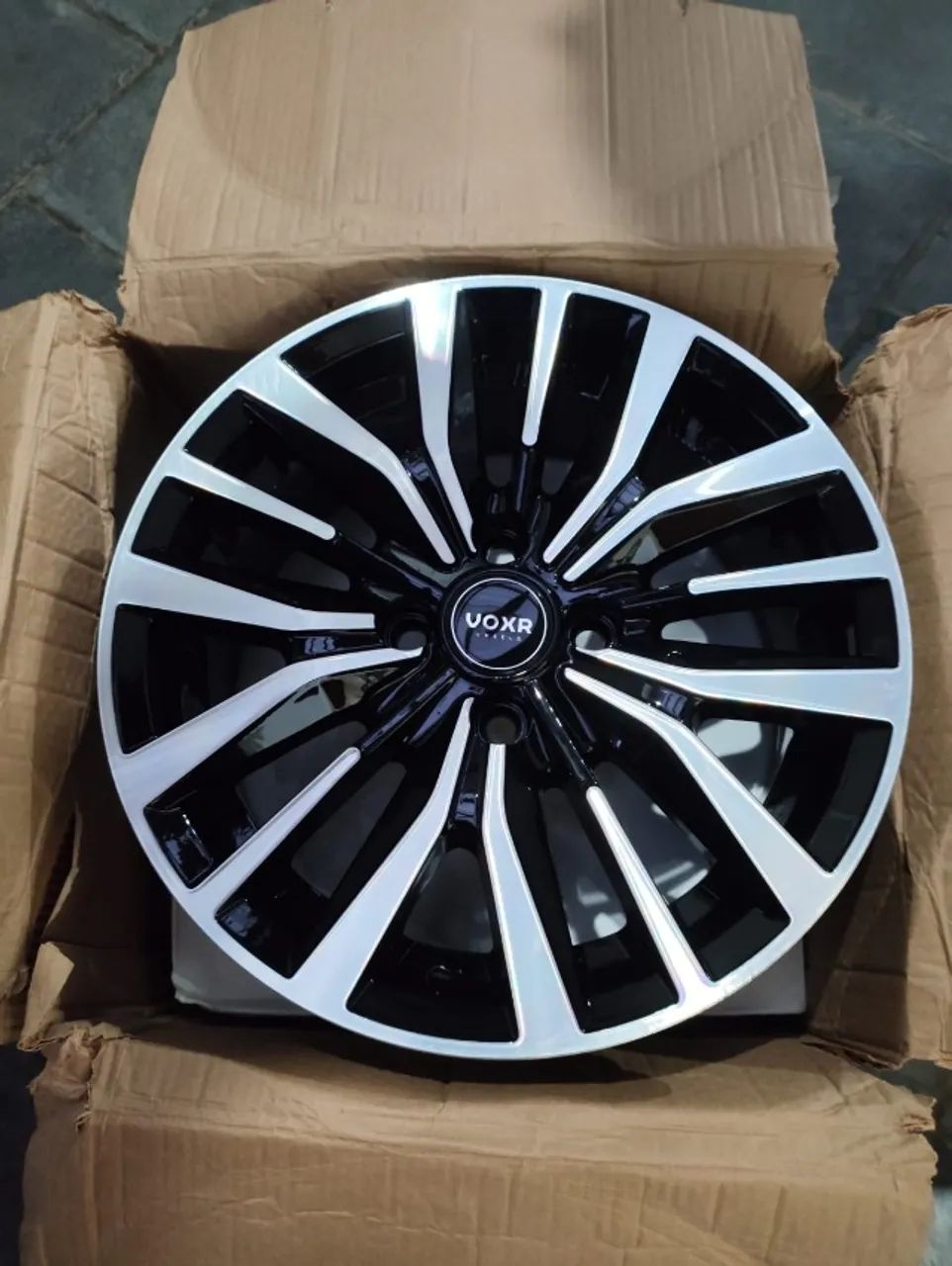 roda aro 15 4x100 liga leve