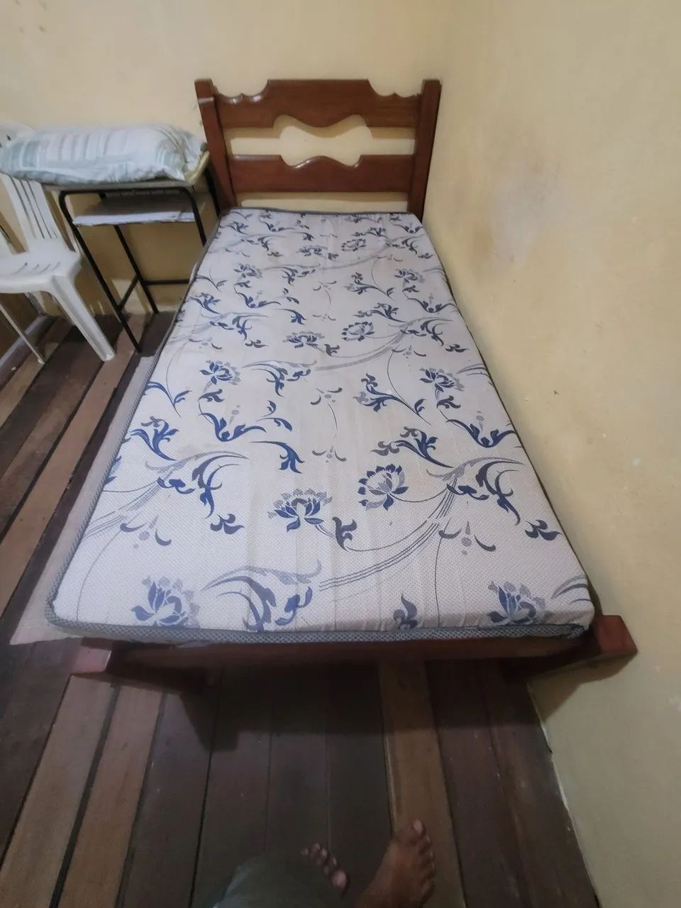 Cama solteiro madeira