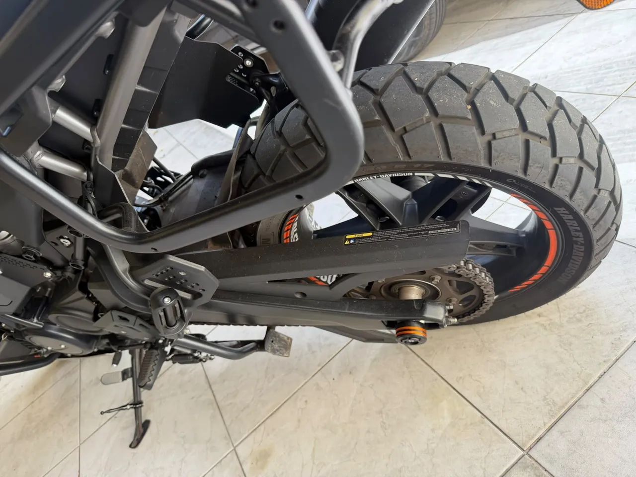 Vendo Pan América 22/22 com 3000km e com vários acessórios  - Foto 3