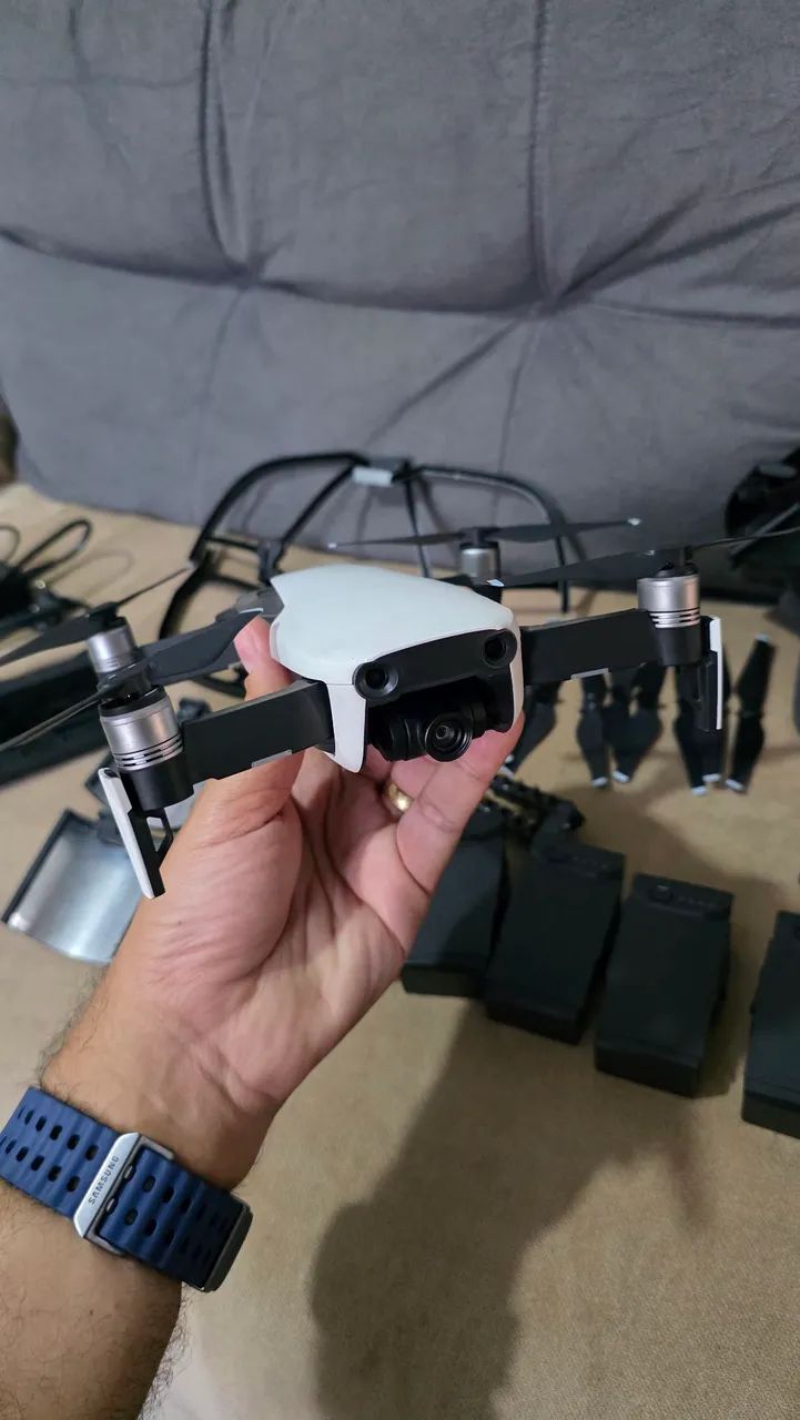 DJI Mavic Air com kit Fly More - Foto 4